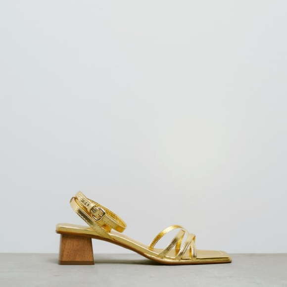 Zara Leather Gold Sandals with Wooden Heel - Picture 3 of 5